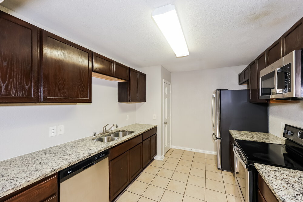Building Photo - 3004 Lawndale Dr