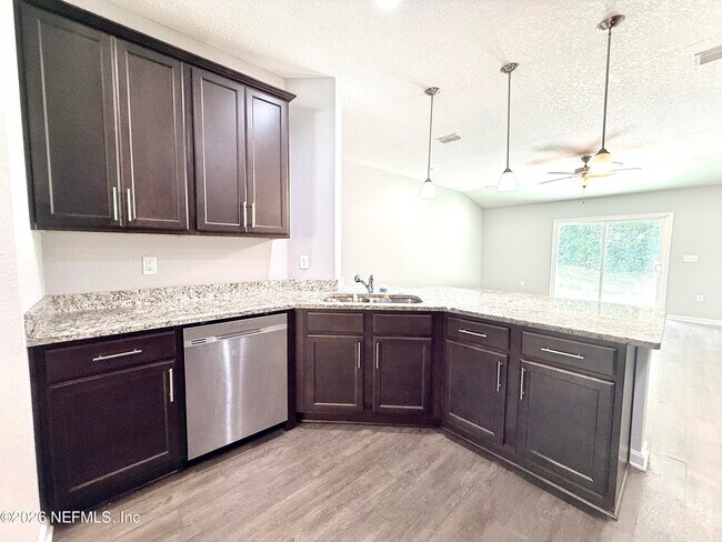 Building Photo - 6822 Mc Mullin St
