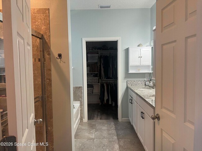 Building Photo - 4061 Dragonfly Dr