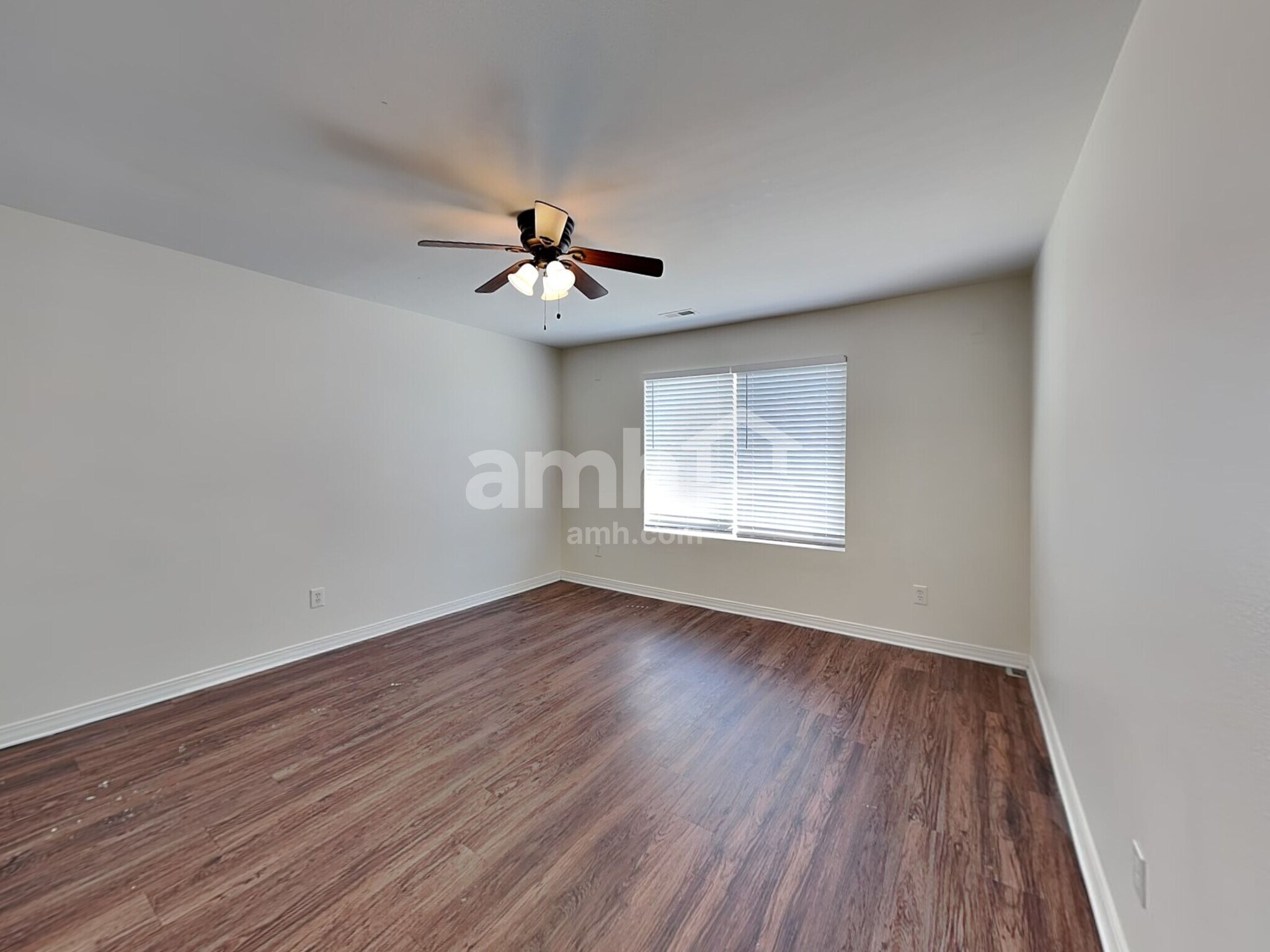 Building Photo - 793 E 2000 S