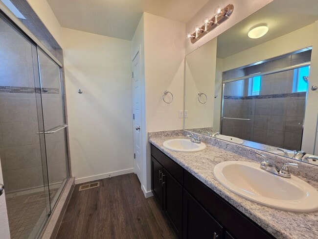 Building Photo - Beautiful 3 Bed 3 Bath Home In Banning Lewis Ranch!!!