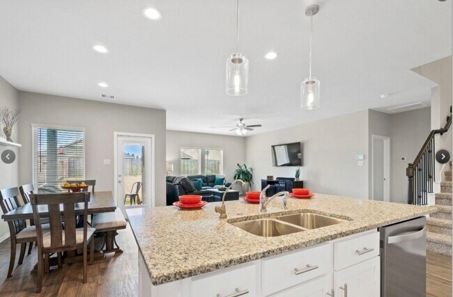 Building Photo - 14117 Redwood Forest Trail