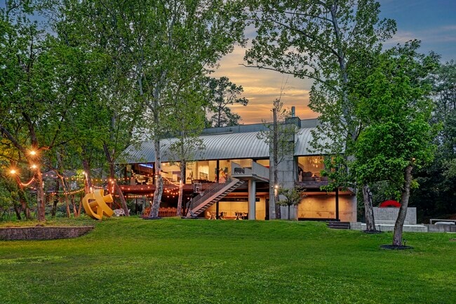 Building Photo - 5111 Bayou Timber Ln