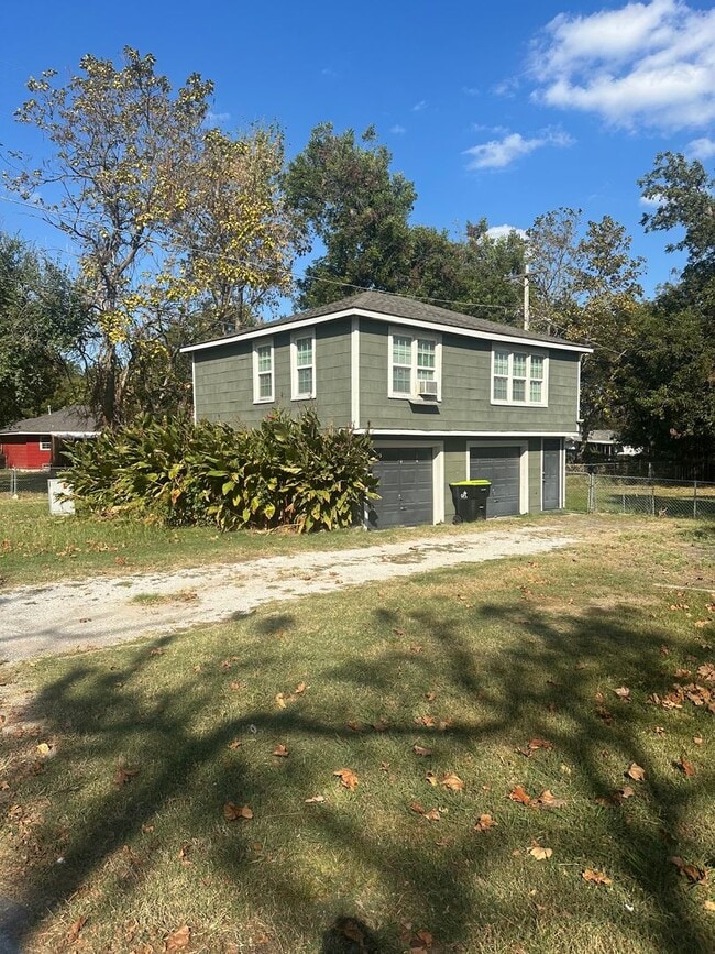 Building Photo - 1 Bedroom 1 Bath