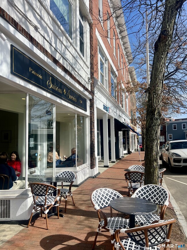 Building Photo - 88 Main St