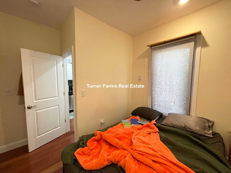 Building Photo - 88 Hancock St