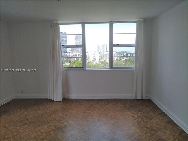 Building Photo - 3301 NE 5th Ave