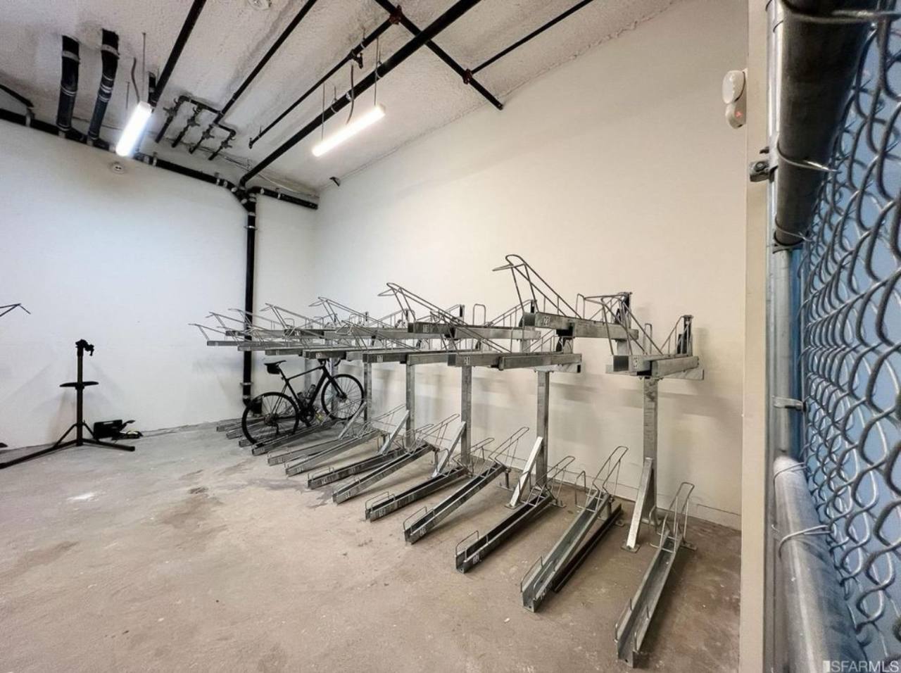 Building Photo - 230 7th St