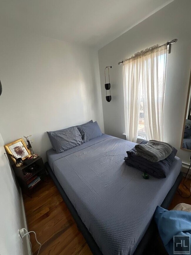 Building Photo - COOPER STREET