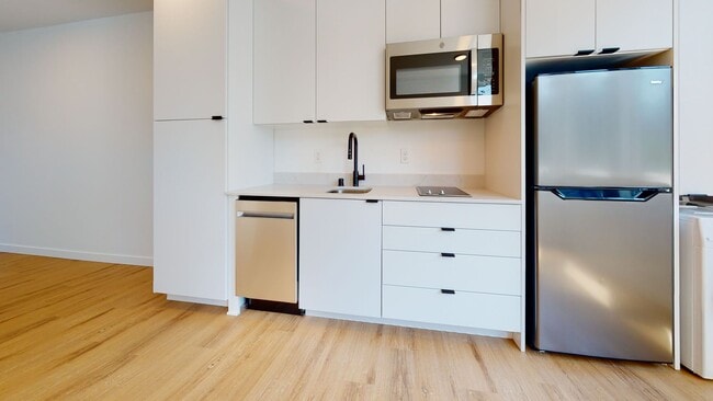 Interior Photo - 119