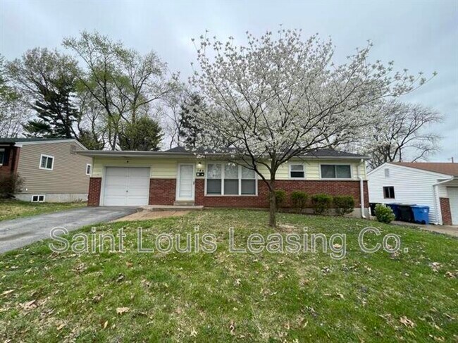 Primary Photo - 145 Clearview Dr
