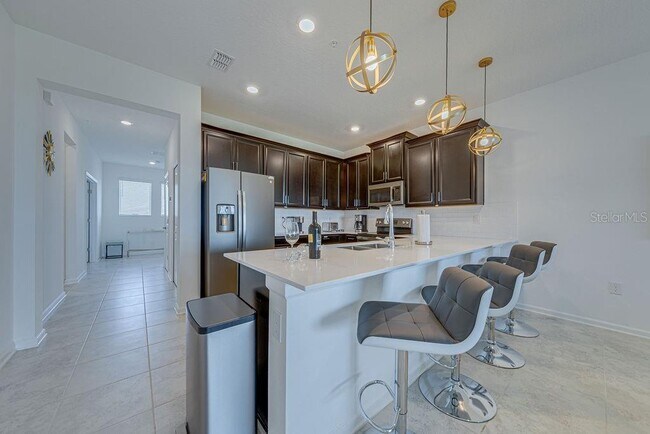 Building Photo - 9327 Sommerset Hills Dr
