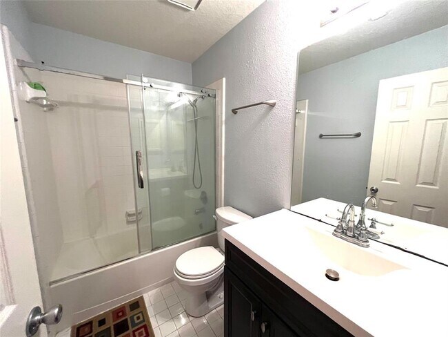 Building Photo - 6219 Fox Wind Ct