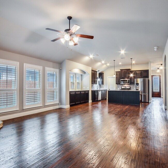 Building Photo - 9105 Conroe Dr