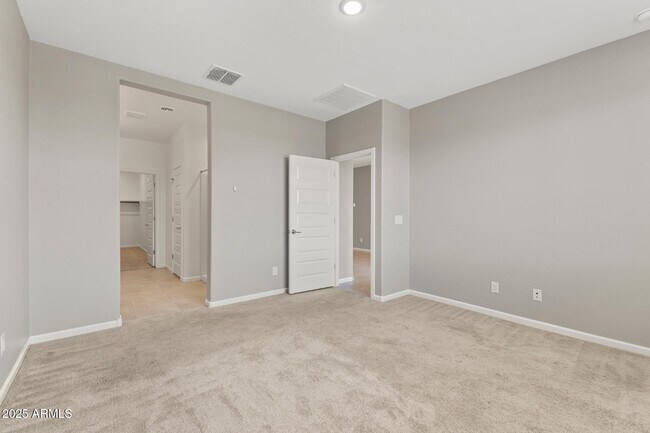 Building Photo - 12219 E Wallflower Ln
