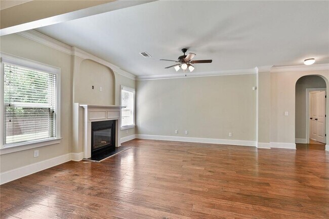 Building Photo - 4530 Fernbrook Pl