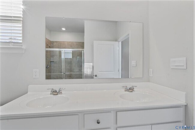 Building Photo - 11140 Chappell Crk Cir