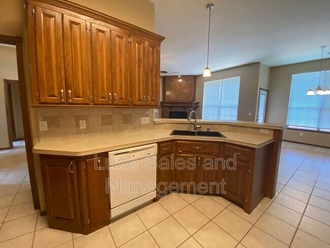 Building Photo - 509 Allison Ln