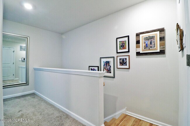Building Photo - 16 Baybreeze Dr