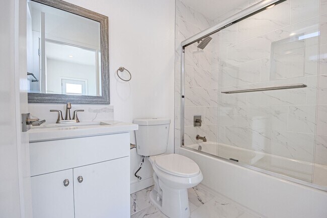 Building Photo - 2848 Virginia Rd