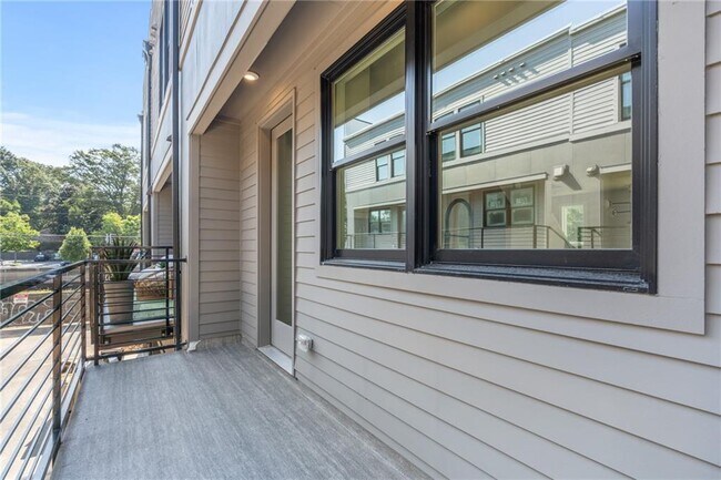 Building Photo - 1160 Ormewood Ave SE