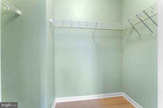 Building Photo - 440 L St NW