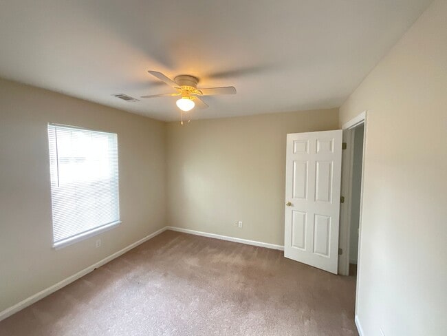 Building Photo - 413 Northrop Pl