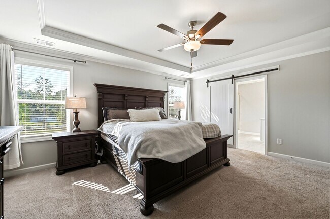 Building Photo - This beautiful - like new, energy efficient home in Grayson Park!