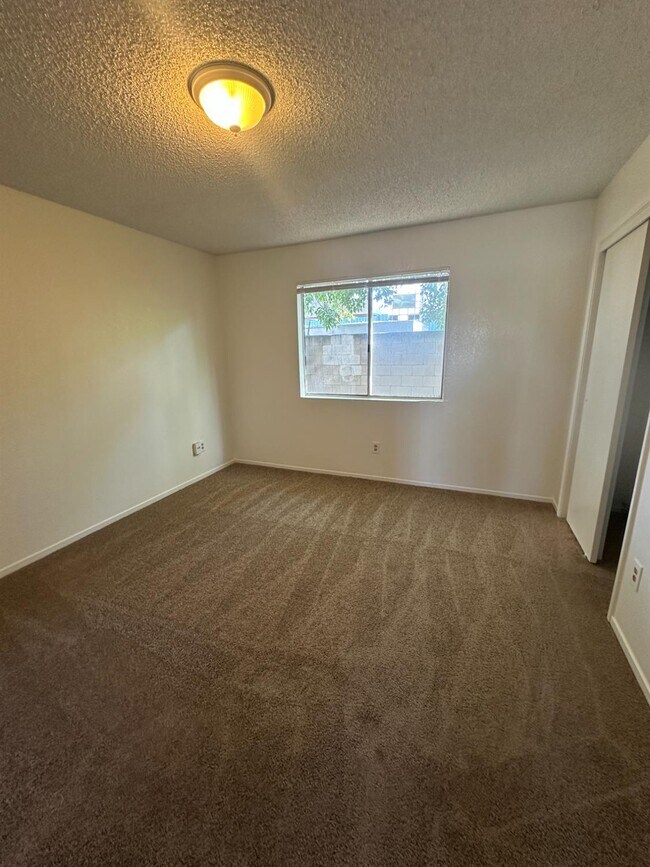 Building Photo - 1020 Jefferson Ave