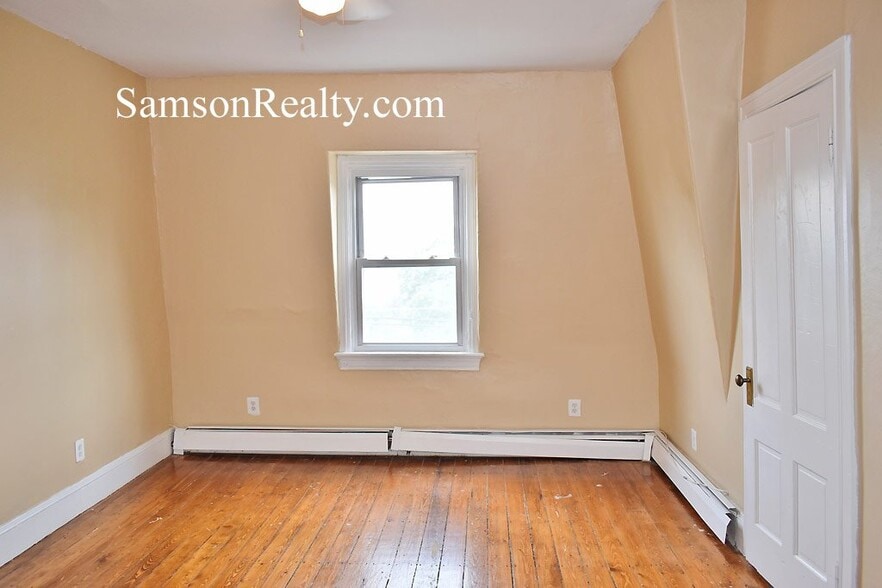 Building Photo - 129 Cypress St