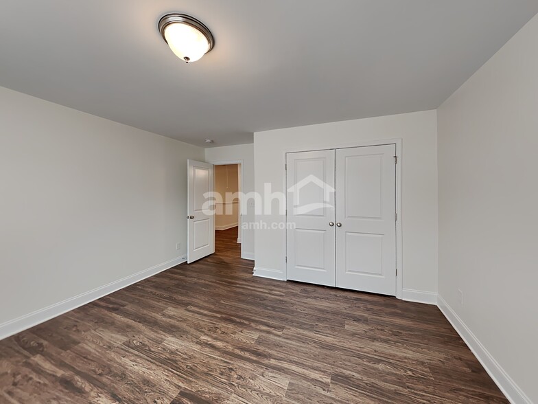 Building Photo - 625 Woodall Rd