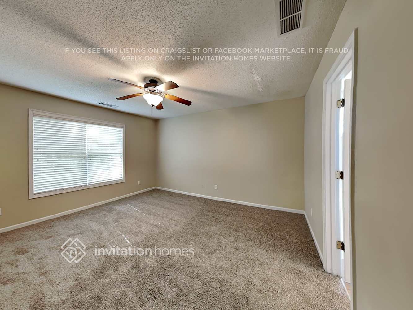 Building Photo - 10 Hawks Nest Ct