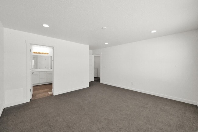 Building Photo - 2541 N Fall Breeze Wy