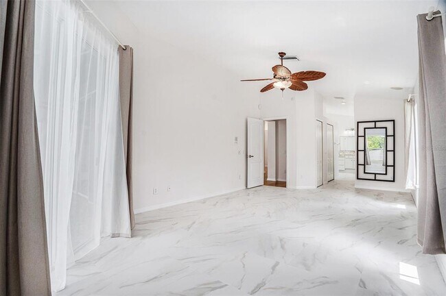 Building Photo - 15008 Arbor Hollow Dr