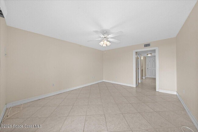 Building Photo - 555 Jackson Ave