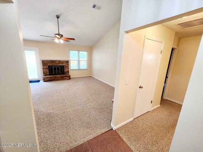 Building Photo - 3910 Karissa Ann Pl E