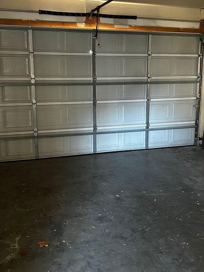 Building Photo - Fayetteville Home in Salem Village Subdivision!