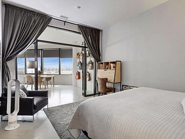 Building Photo - Contract For Deed - Cloud 9 Sky Flat Condo