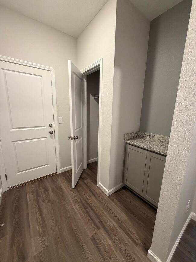 Building Photo - Macadamia Lane for Rent