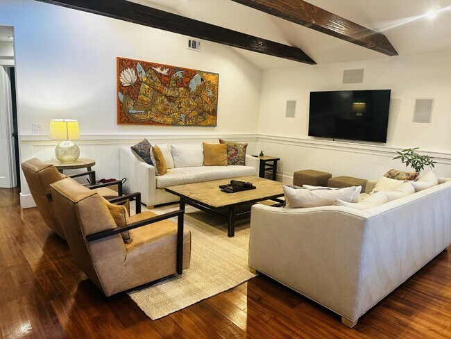 Building Photo - 3179 Bryant St