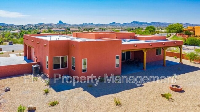 Building Photo - 335 Latigo Way