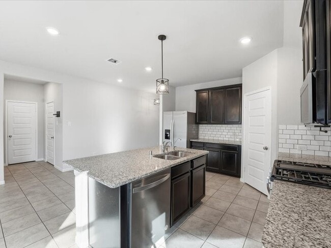 Building Photo - 10105 Waterwall Ln