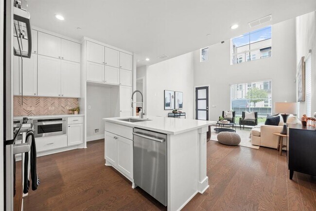 Building Photo - 4410 Grotto Dr
