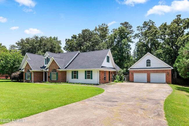 Building Photo - 270 Grand Cypress Dr