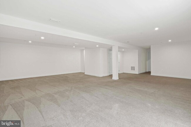 Building Photo - 3903 Emory Ridge Rd