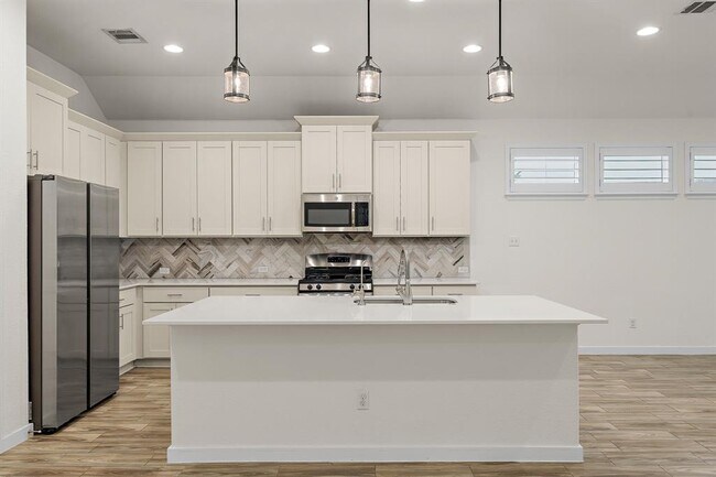 Building Photo - 121 San Domenico Cv