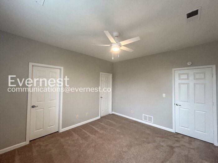 Building Photo - 182 River Lights Ln