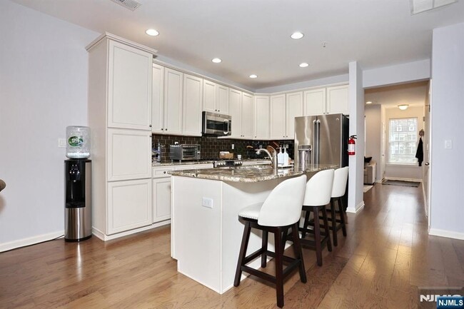 Building Photo - 4 Masterson Ct