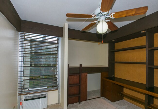 Building Photo - 98-410 Koauka Loop #3E