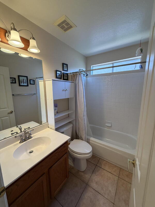 Building Photo - 6761 S Oakmont Dr